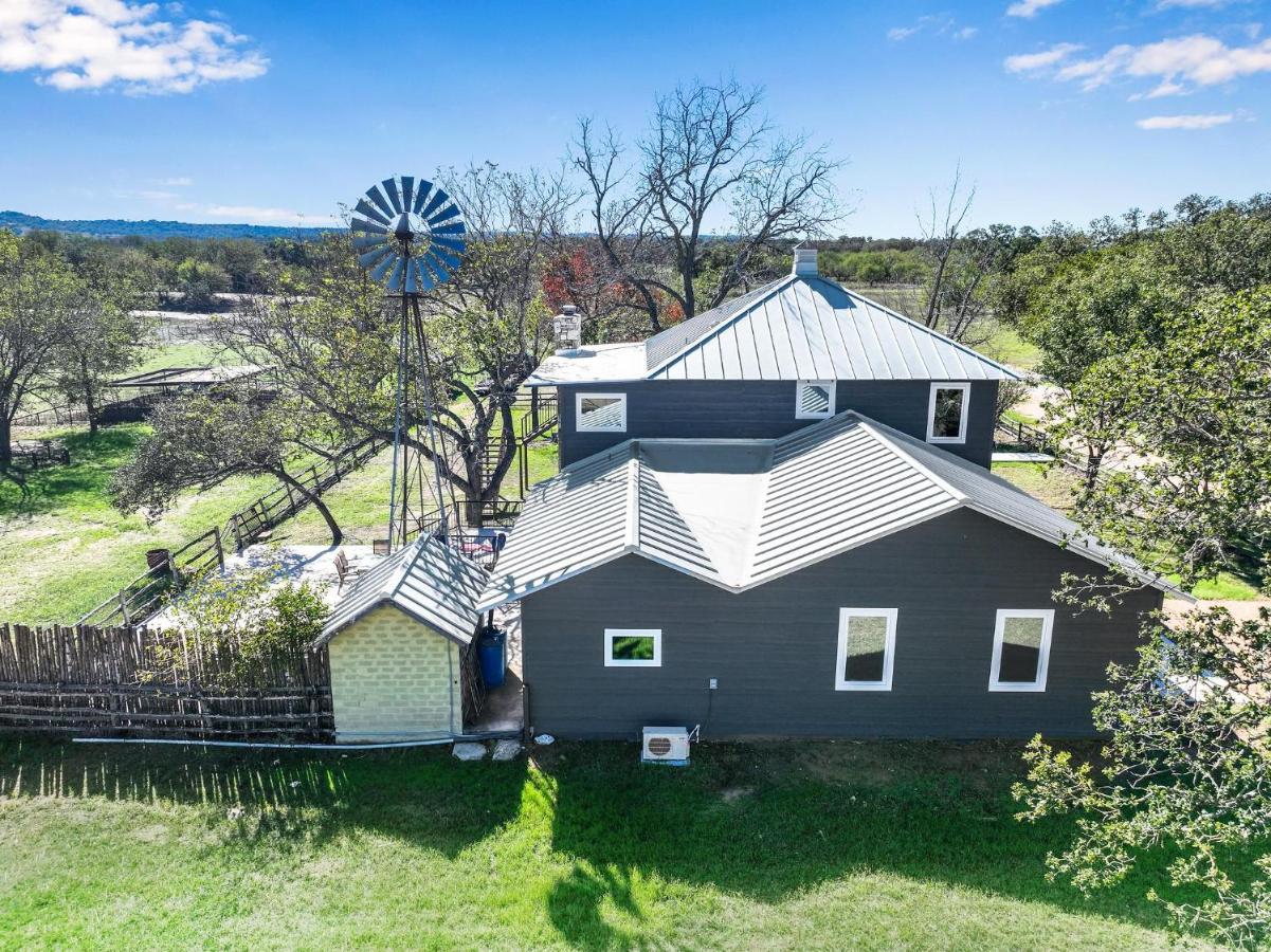 Fred'S Fun House Villa Fredericksburg Exterior photo